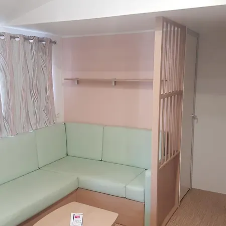 Mobile-home A Camping